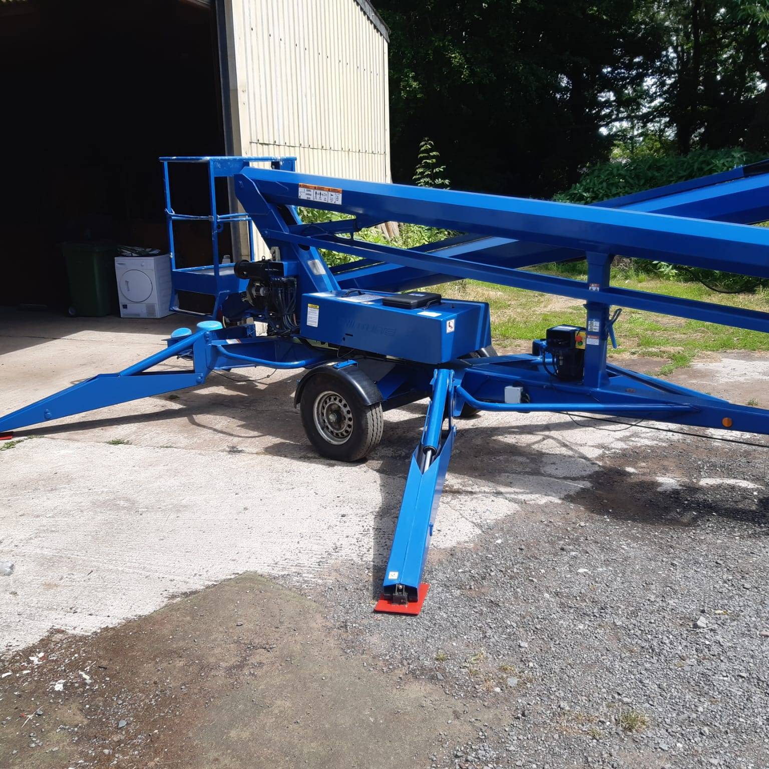 Nifty Lift Cherry Picker in Blue